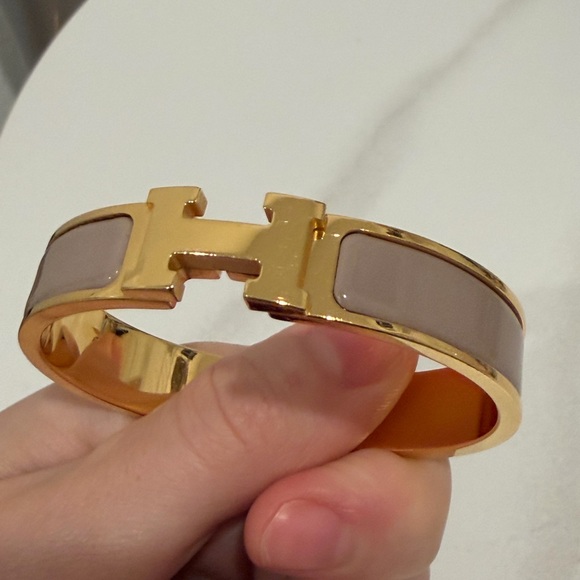 Hermes Clic Clac Gold & Marron Glacé brown tan